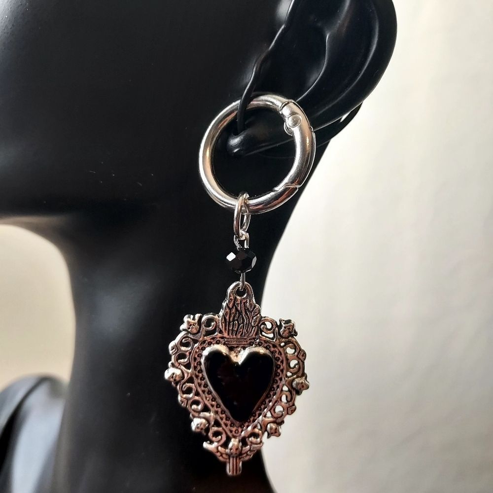 Gothic Vampire Flamming Heart  Dangle Earrings